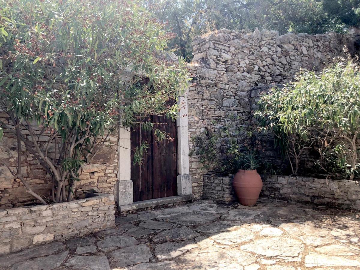 Vila Astradeni Symi Exteriér fotografie